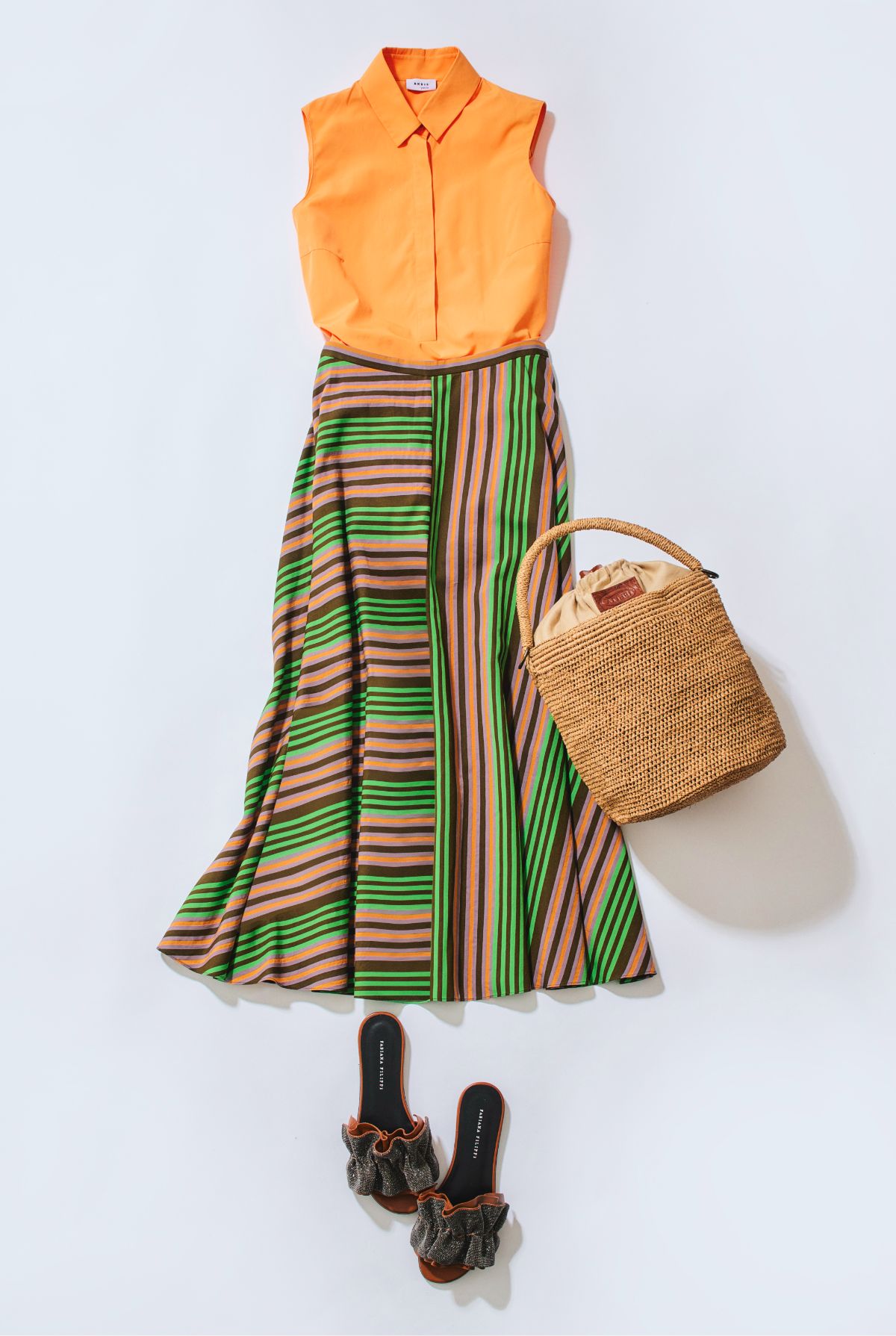 AKRIS PUNTO ( アクリスプント )