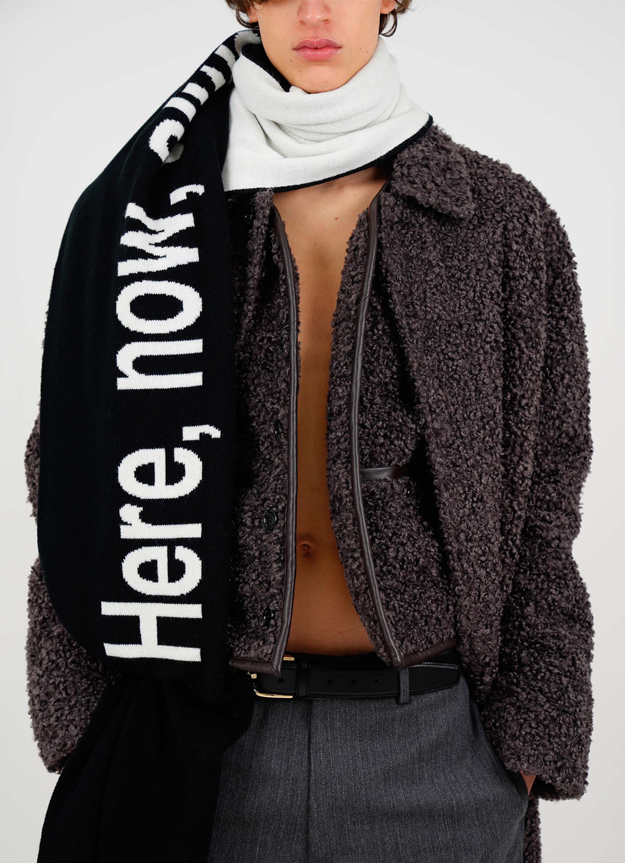 MSGM】 【レタリングジャカード ニットマフラー】|aoi公式オンライン MSGM】 【レタリングジャカード ニットマフラー】|aoi公式オンライン