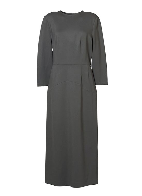 レーヨンストレッチ七分袖ドレス